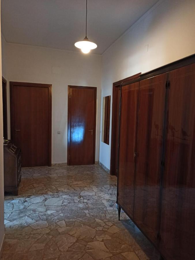 Apartamento Casa Vacanze Giulia A Careggi Wi-Fi Florencia Exterior foto