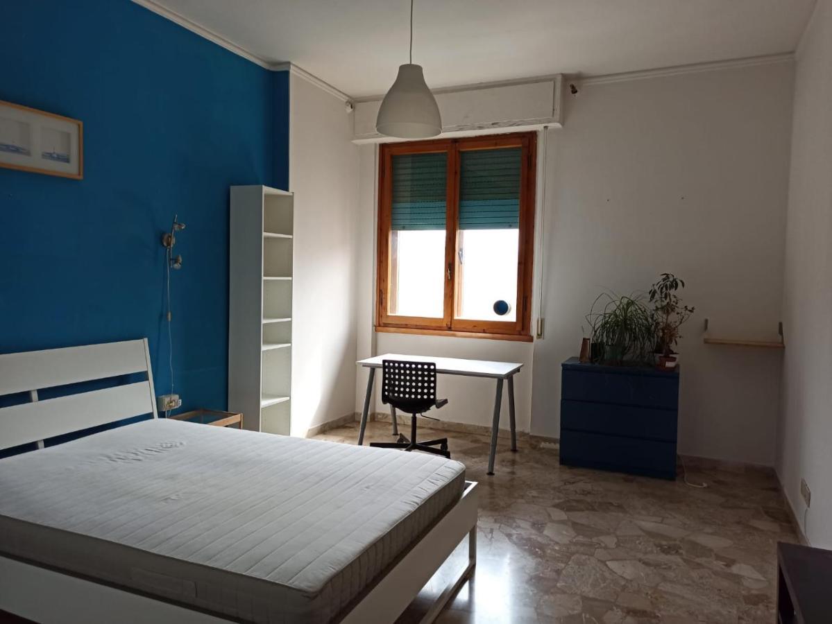 Apartamento Casa Vacanze Giulia A Careggi Wi-Fi Florencia Exterior foto