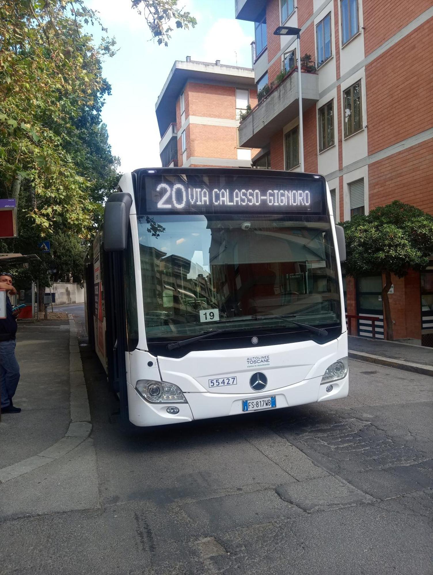 Apartamento Casa Vacanze Giulia A Careggi Wi-Fi Florencia Exterior foto